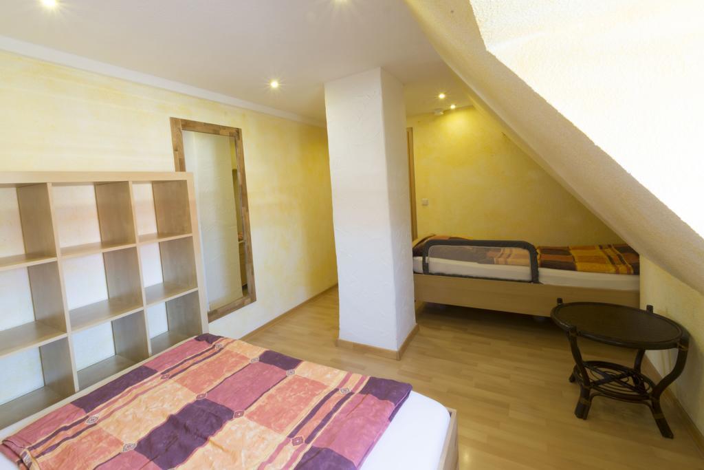 Ferienwohnung Loeffler Dresden Exteriör bild